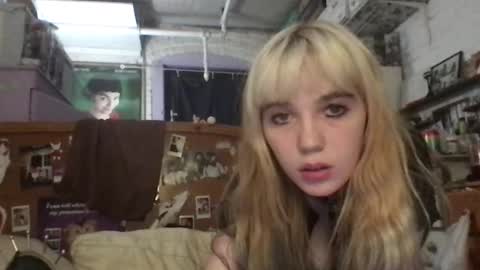 Snapshot of danceissexisbeauty2 chatting on October 2025 12:10:02 AM Your submissive patient online show from October 2025 12:10:02 AM