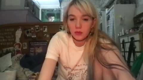 Snapshot of danceissexisbeauty2 chatting on November 2025 09:08:02 AM Your submissive patient online show from November 2025 09:08:02 AM