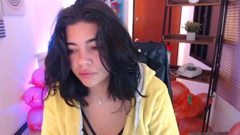 Veronica online show from November 2025 10:47:02 AM