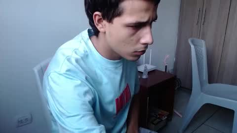 Ela and Santi online show from October 2025 10:16:01 PM