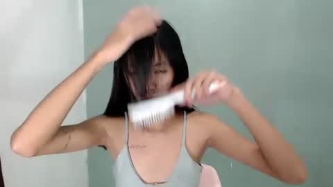kim online show from September 2025 10:10:01 PM