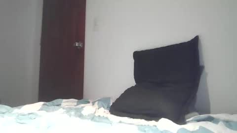 dani3l9905 online show from October 2025 04:44:02 AM