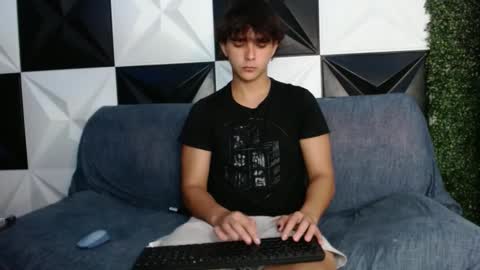 dani_cumboy online show from December 2024 03:21:02 AM