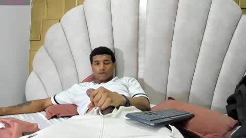 Daniel  online show from October 2025 11:05:01 AM