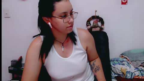 dani y jocelyn online show from December 2024 08:47:02 PM