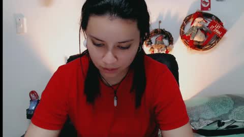 dani y jocelyn online show from December 2024 11:31:02 PM
