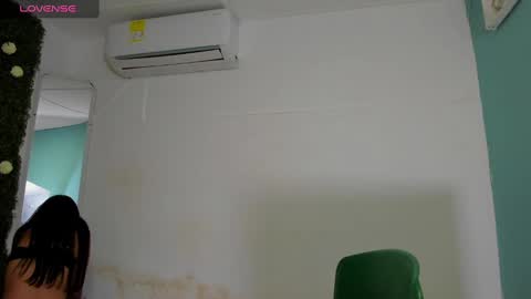 Snapshot of dani_lue chatting on December 2024 11:34:02 AM dani_lue online show from December 2024 11:34:02 AM