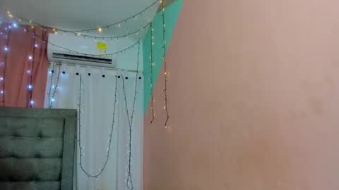 Snapshot of dani_lue chatting on January 2025 06:27:01 PM dani_lue online show from January 2025 06:27:01 PM