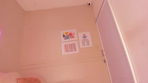 Snapshot of dani_skinny_ chatting on November 2025 11:32:02 AM Hi I am Dani online show from November 2025 11:32:02 AM