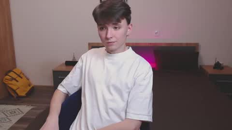 Snapshot of daniel_isaak chatting on February 2025 06:15:02 PM Daniel Jerry online show from February 2025 06:15:02 PM