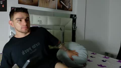 Snapshot of daniel_ova chatting on February 2025 11:20:01 AM Sexy Dani online show from February 2025 11:20:01 AM