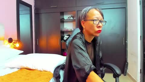 lorena online show from February 2025 01:43:02 AM
