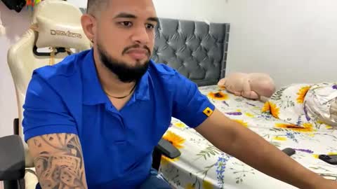 danielaw777 online show from October 2025 02:44:01 AM