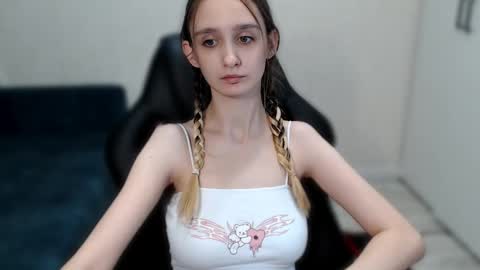 Snapshot of daniella_martin chatting on December 2024 11:17:02 AM Daniella Martin online show from December 2024 11:17:02 AM