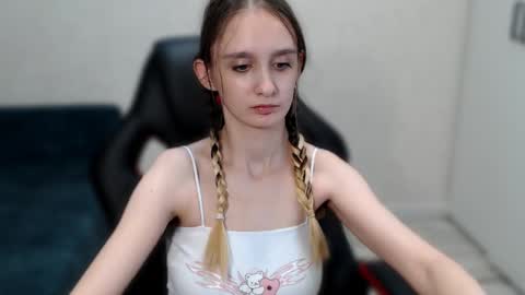 Snapshot of daniella_martin chatting on December 2024 02:22:02 PM Daniella Martin online show from December 2024 02:22:02 PM