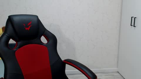 Snapshot of daniella_martin chatting on February 2025 01:54:02 AM Daniella Martin online show from February 2025 01:54:02 AM