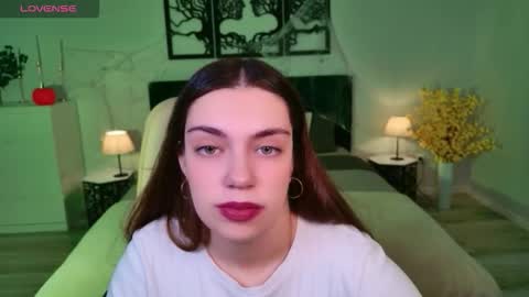 Daniella online show from October 2025 10:49:01 AM