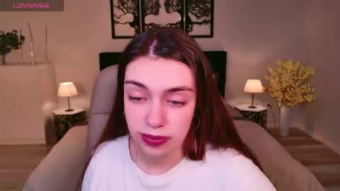 Daniella online show from November 2025 11:22:01 AM