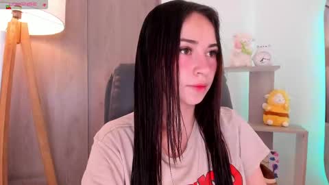 Snapshot of daniellerose_ chatting on October 2025 09:44:02 PM Danielle Rose online show from October 2025 09:44:02 PM