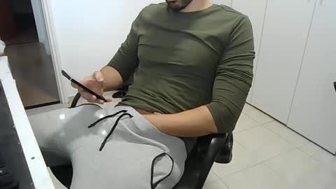 daniell sexy body online show from December 2024 10:12:02 AM