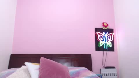 K A R O L online show from February 2025 09:36:01 PM