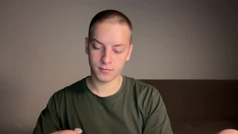 Snapshot of danila_trezzini chatting on November 2025 12:11:01 AM danila online show from November 2025 12:11:01 AM