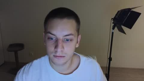 Snapshot of danila_trezzini chatting on November 2025 09:03:01 PM danila online show from November 2025 09:03:01 PM