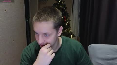 Snapshot of danila_trezzini chatting on December 2025 08:36:02 PM danila online show from December 2025 08:36:02 PM