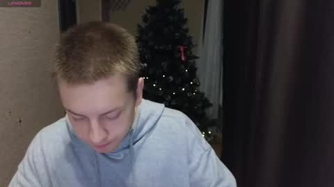 Snapshot of danila_trezzini chatting on December 2025 08:26:02 PM danila online show from December 2025 08:26:02 PM