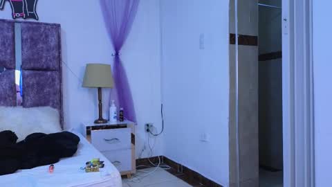 Danilu and Eva online show from November 2025 09:26:01 PM