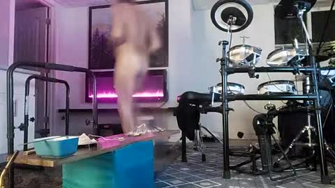 Snapshot of danimal5000 chatting on October 2025 04:32:02 AM danimal5000 online show from October 2025 04:32:02 AM