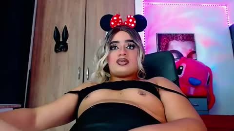 danipein online show from October 2025 10:43:02 PM