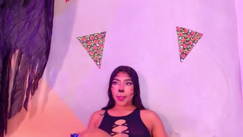 danka_smith online show from October 2025 08:04:02 AM