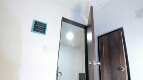 Dann online show from November 2025 12:02:02 PM