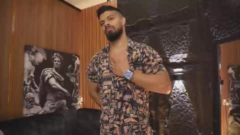 Snapshot of dann_saenz chatting on October 2025 11:33:02 AM Dann saenz online show from October 2025 11:33:02 AM