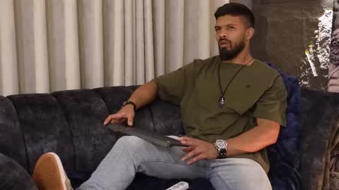 Snapshot of dann_saenz chatting on November 2025 05:20:01 PM Dann saenz online show from November 2025 05:20:01 PM