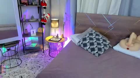 Snapshot of danna__castle chatting on November 2025 04:44:02 AM Dannacastle online show from November 2025 04:44:02 AM