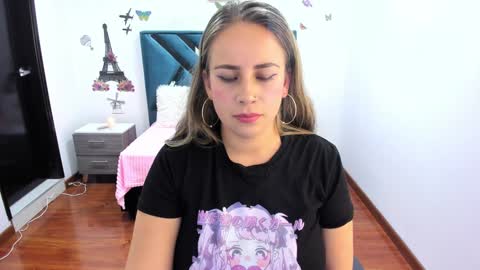 Danna martinezz online show from January 2025 03:26:01 AM