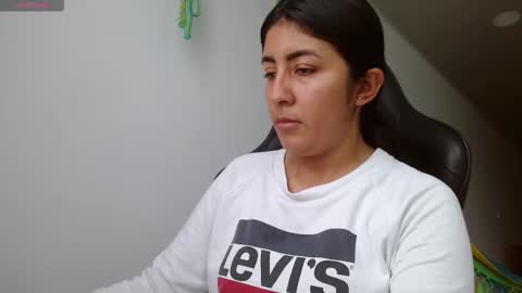 Snapshot of danna_peterson chatting on October 2025 06:10:02 PM Danna online show from October 2025 06:10:02 PM