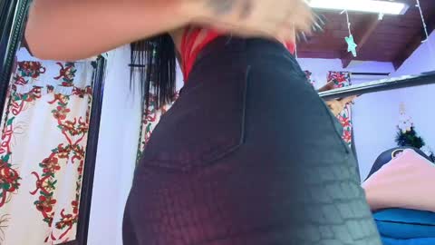 Snapshot of dannaberlin chatting on December 2024 07:17:02 PM Danna Berlin online show from December 2024 07:17:02 PM