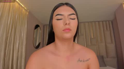Danna Gibbs online show from February 2025 01:33:01 AM