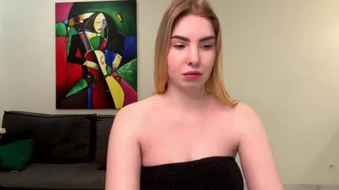 dannamissss online show from December 2024 09:04:02 PM