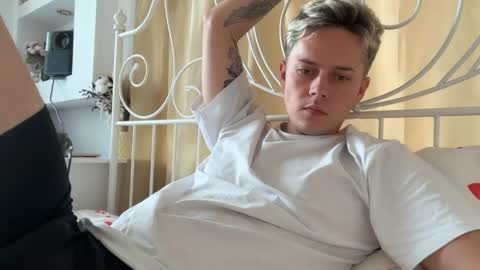 Snapshot of danny_love01 chatting on September 2025 03:44:01 PM danny online show from September 2025 03:44:01 PM