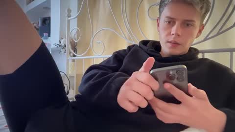 Snapshot of danny_love01 chatting on September 2025 10:05:02 AM danny online show from September 2025 10:05:02 AM