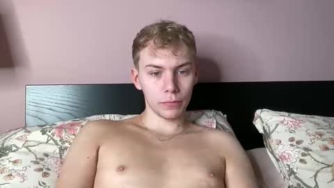 Dannyscot online show from October 2025 01:43:02 PM