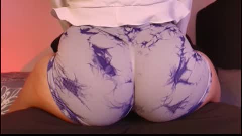 Dante and Emmy online show from November 2025 06:23:02 AM