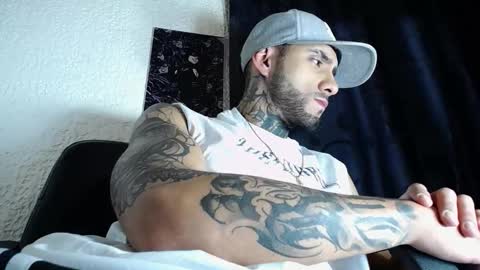 Snapshot of dante_d_angelo_ chatting on October 2025 10:54:02 PM dante_d_angelo_ online show from October 2025 10:54:02 PM