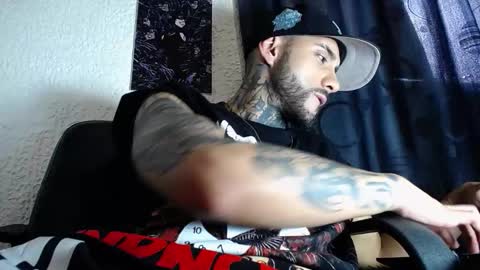 Snapshot of dante_d_angelo_ chatting on October 2025 06:01:01 PM dante_d_angelo_ online show from October 2025 06:01:01 PM