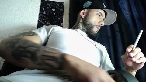 Snapshot of dante_d_angelo_ chatting on October 2025 10:23:02 PM dante_d_angelo_ online show from October 2025 10:23:02 PM