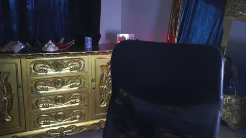 Snapshot of dantecoppolaa chatting on January 2025 09:04:02 PM Dante coppola online show from January 2025 09:04:02 PM